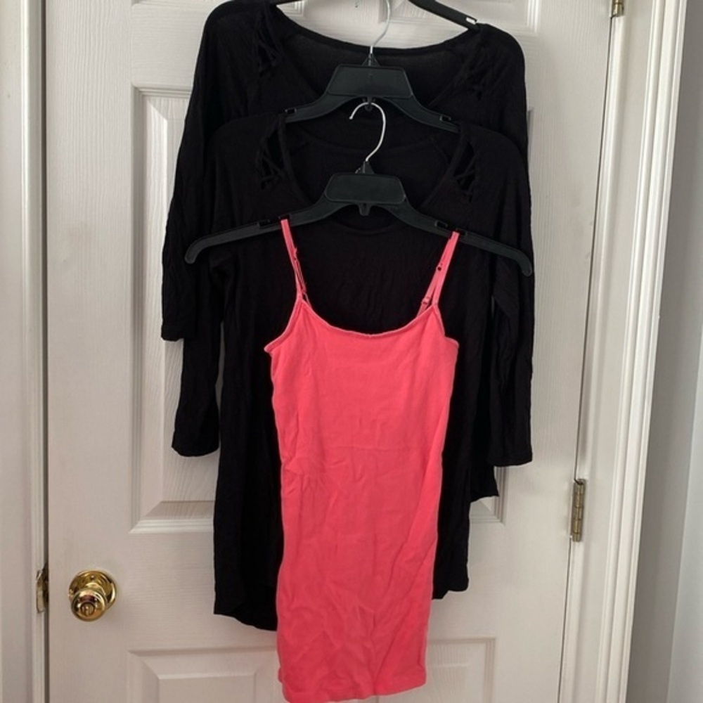 Bundles of women tops